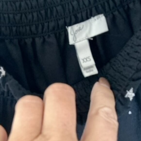 Joie Silk boho/flowy off shoulder black/white blouse size xxs - Picture 4 of 8